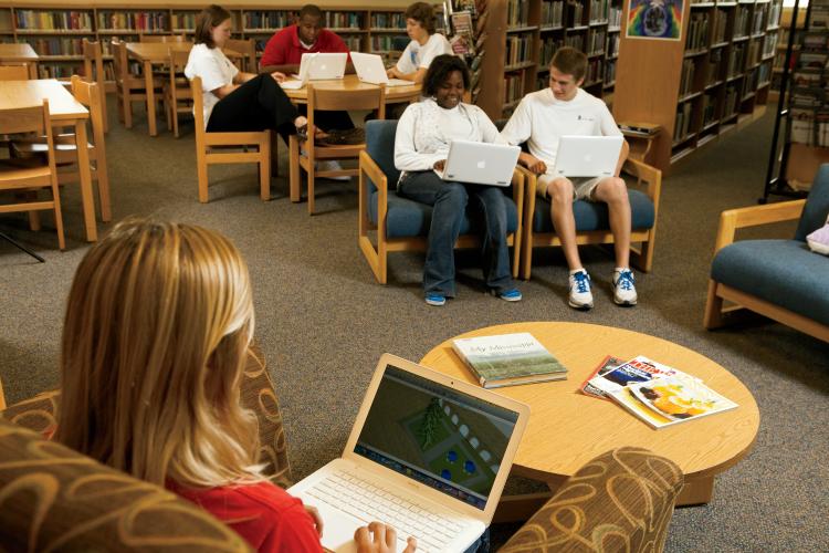 Schools in Tupelo, MS Provide Laptops for Students