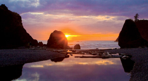 Seattle skyline at night