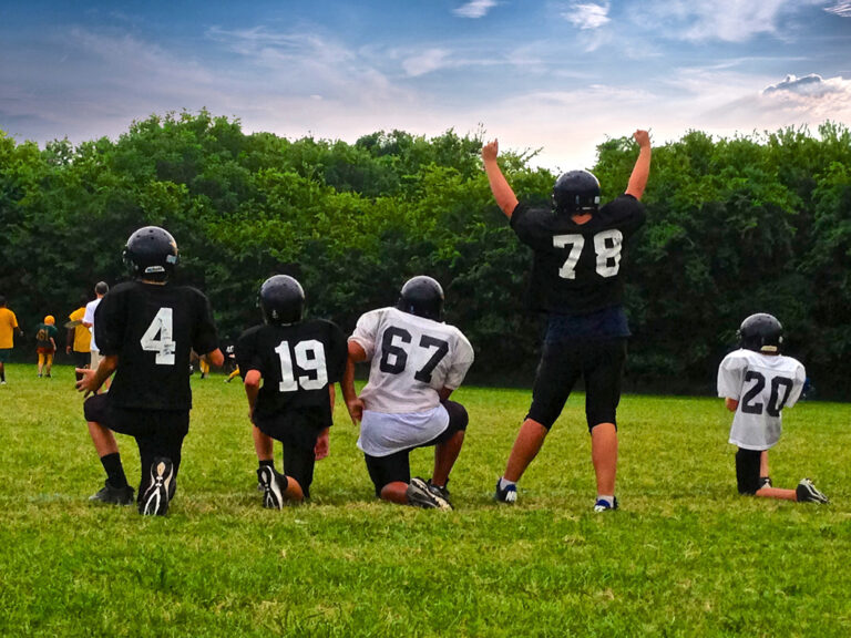 The Hendersonville Commandos football team scrimmages