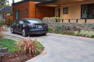 A tells charges in front of a Palo Alto home