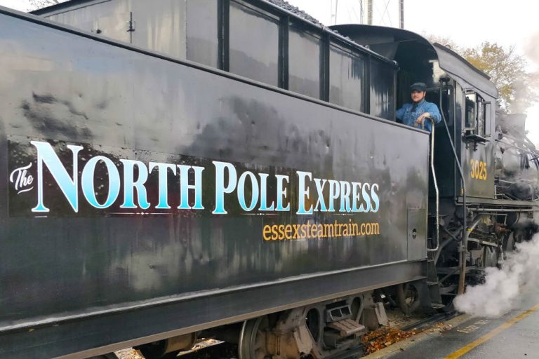 New England Holiday Activities