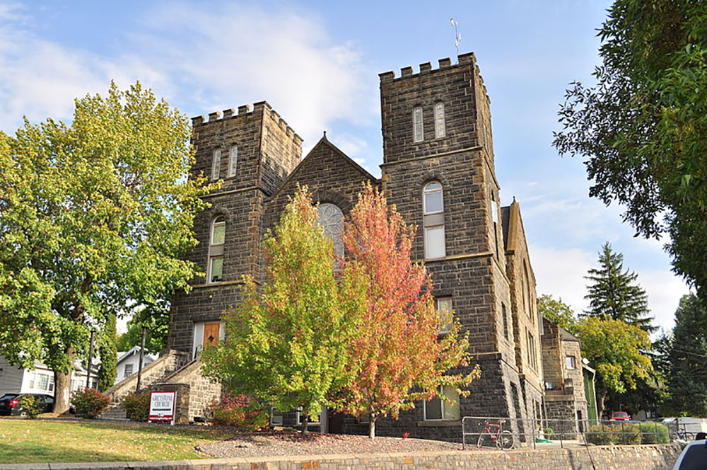 Joe Mabel under a  CC 2.0  license.