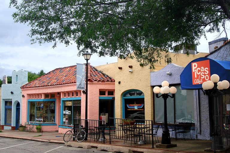 MARELBU under a  CC 2.0  license.