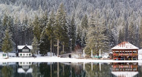 A frozen lake in Minneapolis, MN, during the winter.