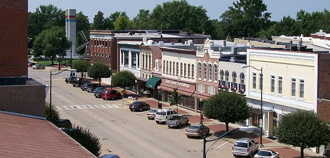 Downtown, Franklin Street in Pella, IW
