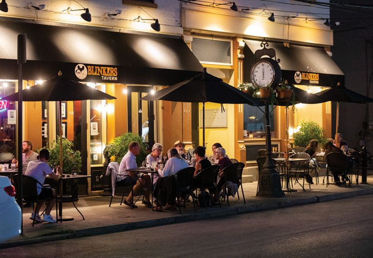 Blinkers Tavern in Covington, KY