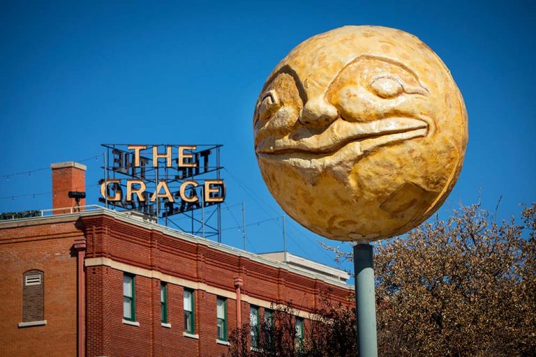 Man in the Moon sculpture, Abilene, Texas