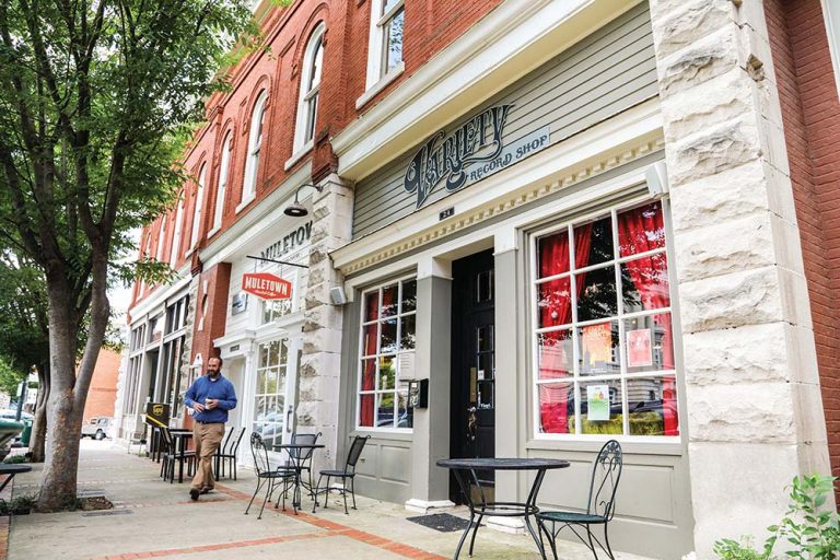 Columbia, TN, town square