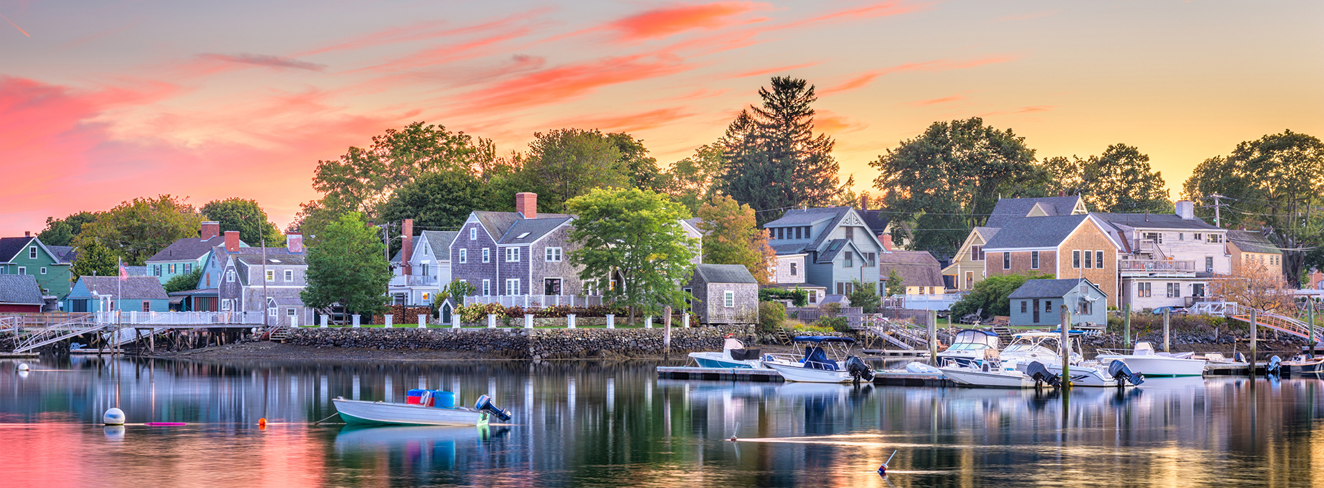 Water and boats in Portsmouth NH