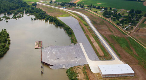 The nearly 350-acre Lake County Industrial Site offers access to Port of Cates Landing in Tennessee.