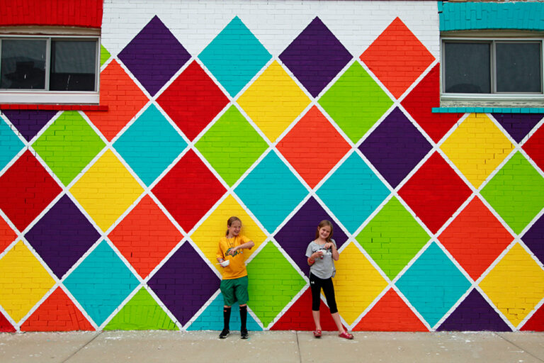 Oakes Wall Mural. Credit North Dakota Tourism