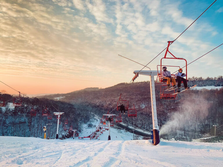 Sundown Mountain Resort in Dubuque