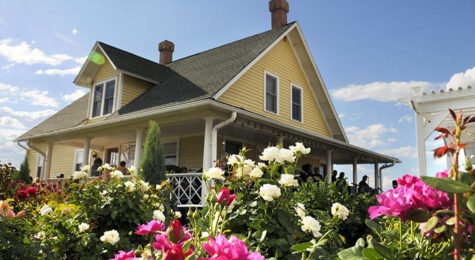 Housing options are diverse in Broomfield, CO, ranging from big homes on sprawling lots to friendly neighborhoods.