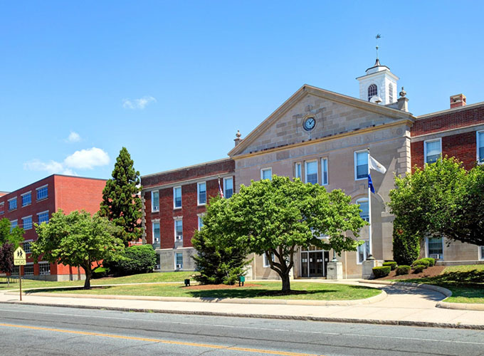 Cranston, RI, is one of the best places to live in the U.S. due to its suburban feel, outdoor recreation opportunities and strong business community.