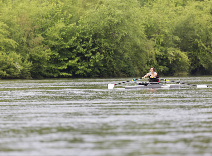 Outdoor activities, including boating and fishing, are abundant in Johns Creek, GA.