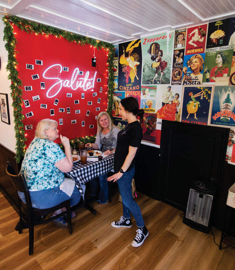 Patrons enjoy lunch at Sorelles Italian Restaurant & Pizzeria in Eagleville, TN.