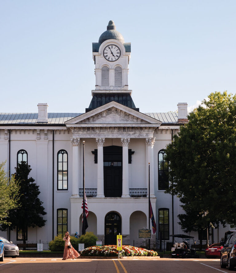 Lafayette County Courthouse in Oxford, MS