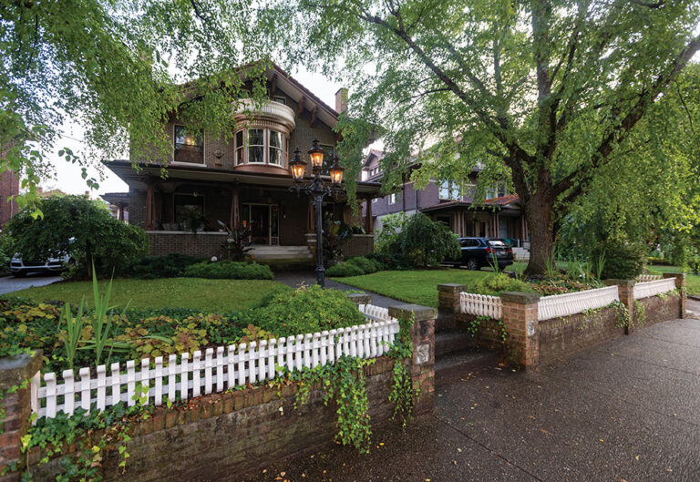 From family-friendly neighborhoods to downtown homes on historic streets, the Advantage Valley has it all.