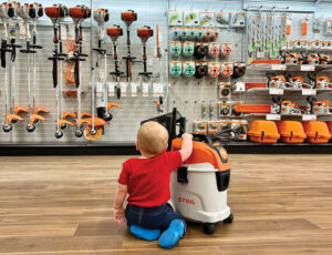 Hardware Hank in Independence, Iowa