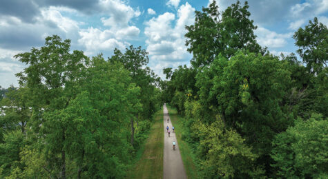 Bike down the pristine trails of Cedar Rapids, IA