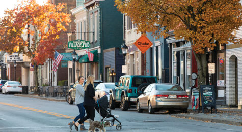 Enjoy shopping and dining in the beautiful downtowns of Northern Kentucky.